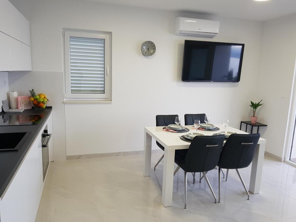 La Vista Apartments ميميتسا المظهر الخارجي الصورة